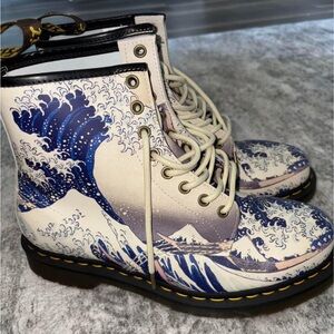 Dr. Martens - The Met Collection